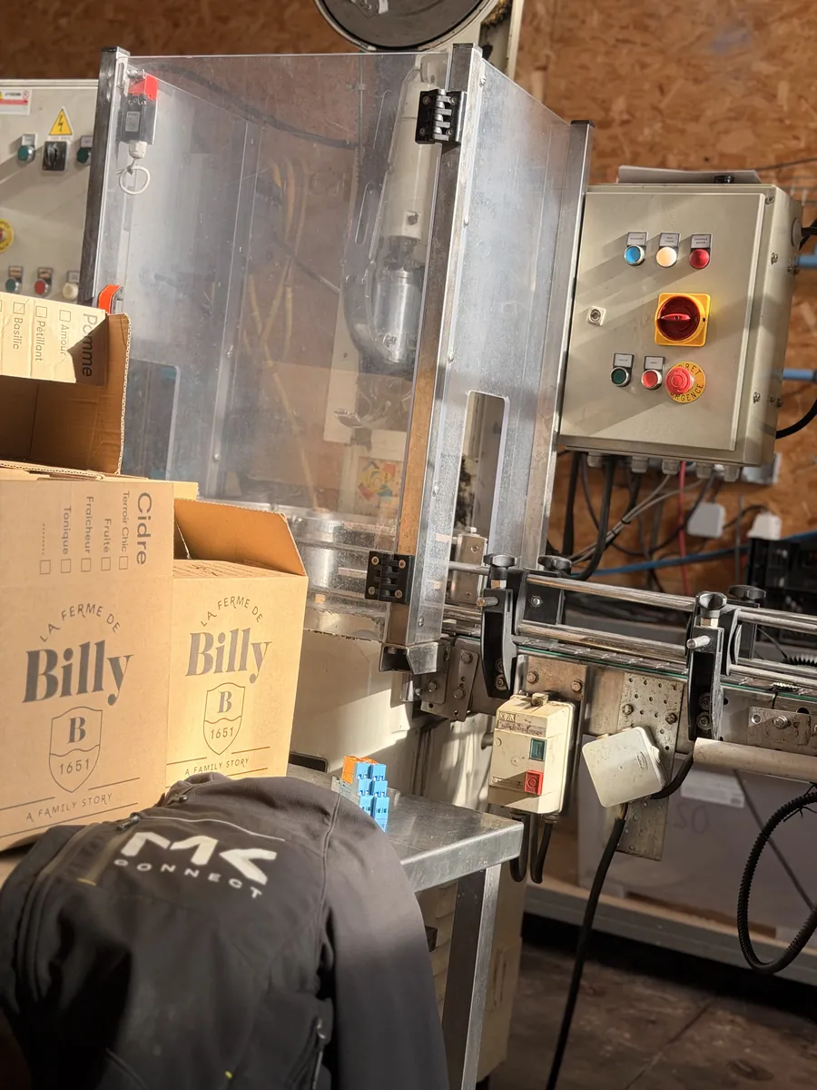 Intervention MK Connect sur la ligne de conditionnement de jus de pomme de la Ferme de Billy à Rots