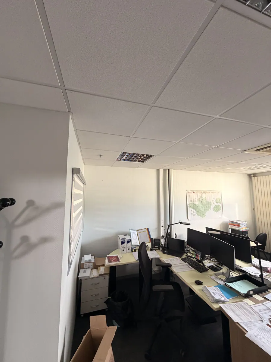 Bureaux d'entreprise à Courseulles-sur-Mer après relamping LED